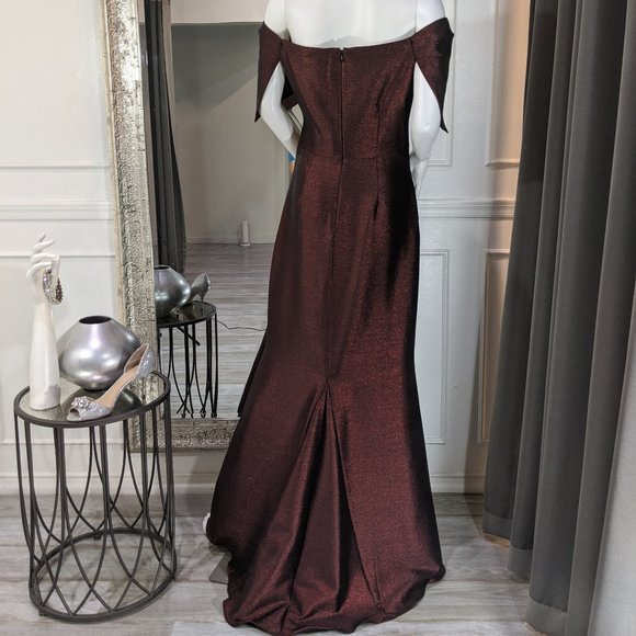Burgundy Maroon Formal Evening Dress Gown - Picture 2 of 2